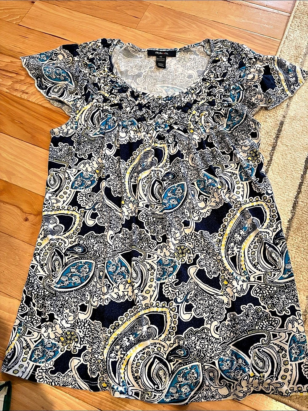 Style & Co Paisley Print Smocked Scoop Neck Short Sleeve Top Blue & White XS